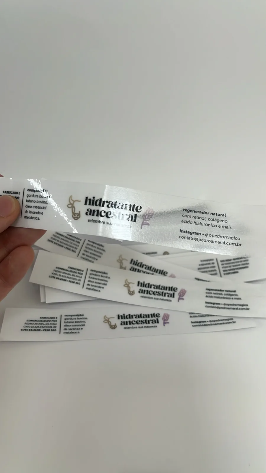 Adesivo de vinil com fundo transparente, aplicação final