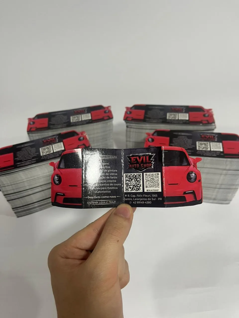 Cartão criativo personalizado, outro ângulo