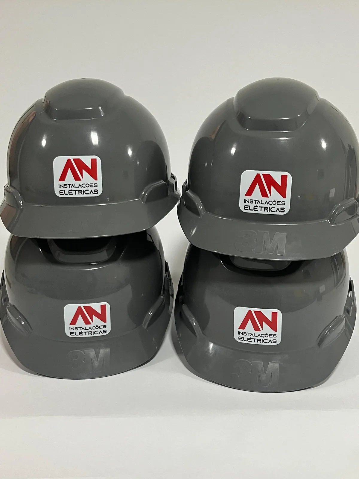 Capacete de obra personalizado, mais um exemplo