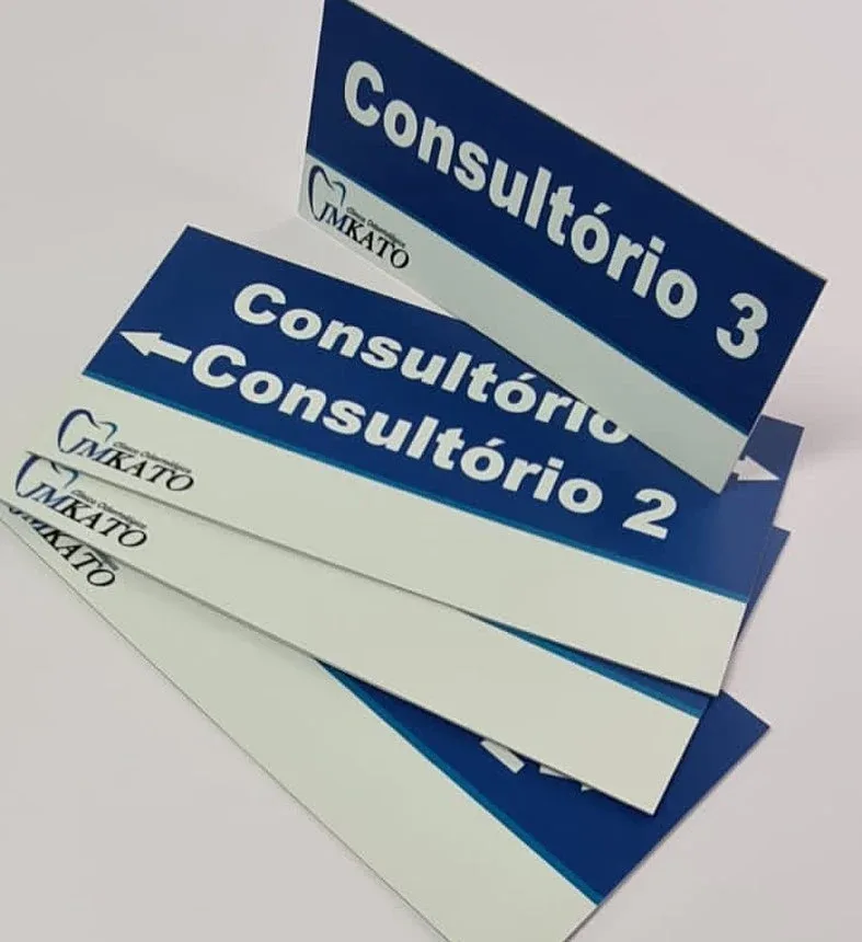 Placa de sinalização de segurança, detalhe